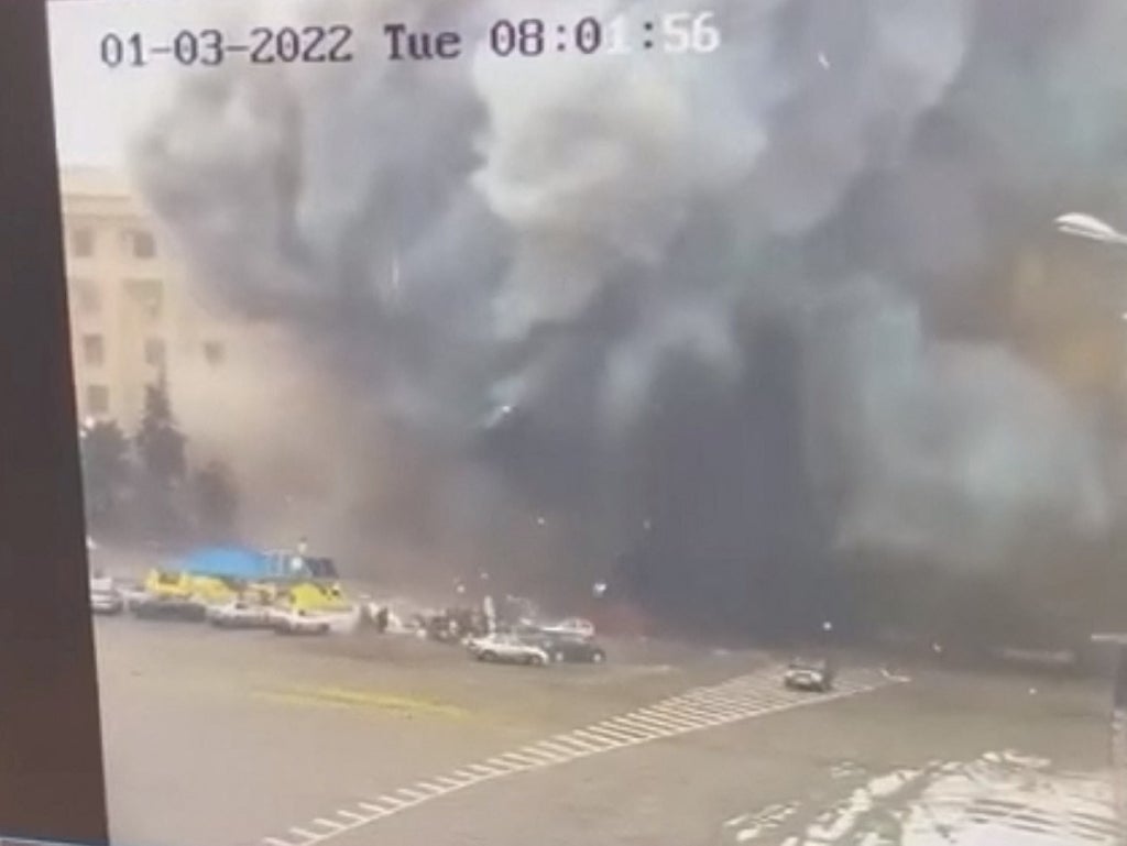 Missile obliterates Kharkiv residential and administration buildings