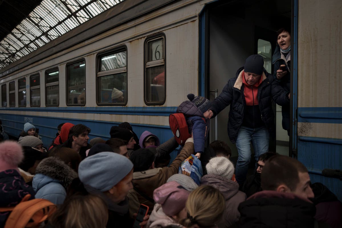 Refugee count tops 1 million; Russians besiege Ukraine ports