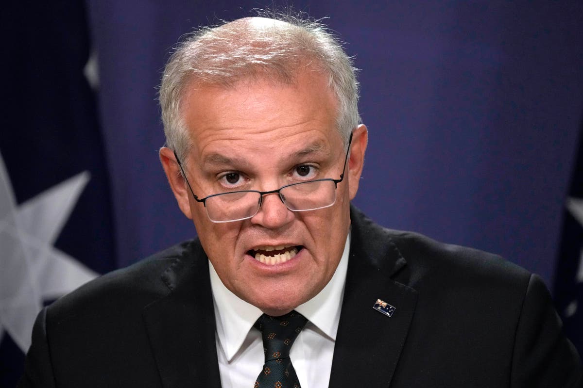 Scott Morrison contracts Covid and will co-ordinate government response to floods and Ukraine in isolation