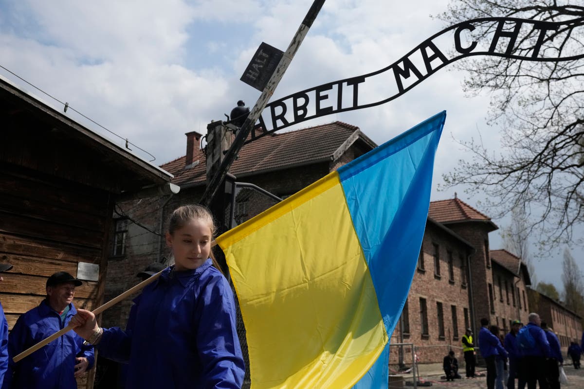 Polish leader calls for Ukraine unity at Holocaust event