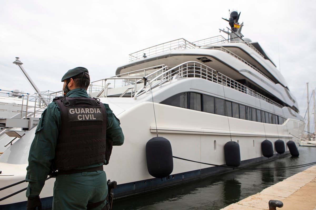 Police, US agents searching oligarch’s yacht in Spain