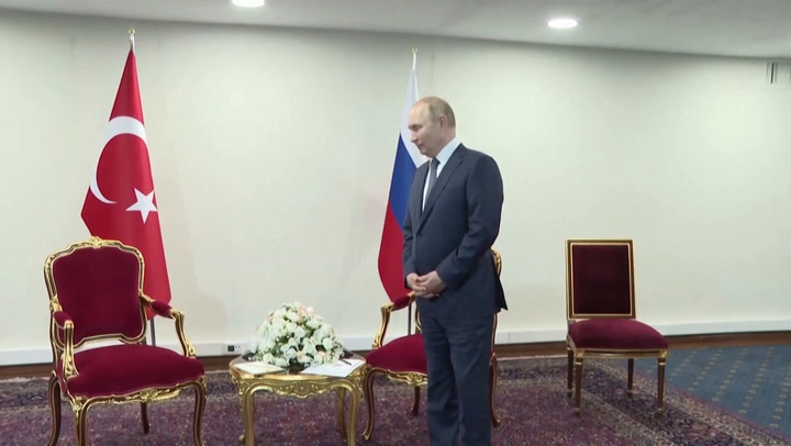 Erdoğan keeps Putin waiting in awkward moment ahead of Tehran talks | News