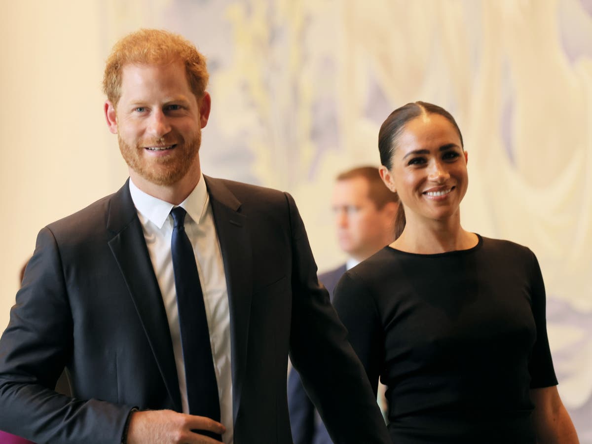 Meghan Markle praised for ‘thoughtful’ moment she gave woman water bottle at UN