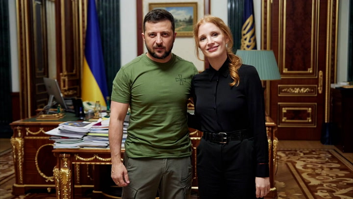 Jessica Chastain meets with President Volodymyr Zelenskyy in Ukraine | Lifestyle