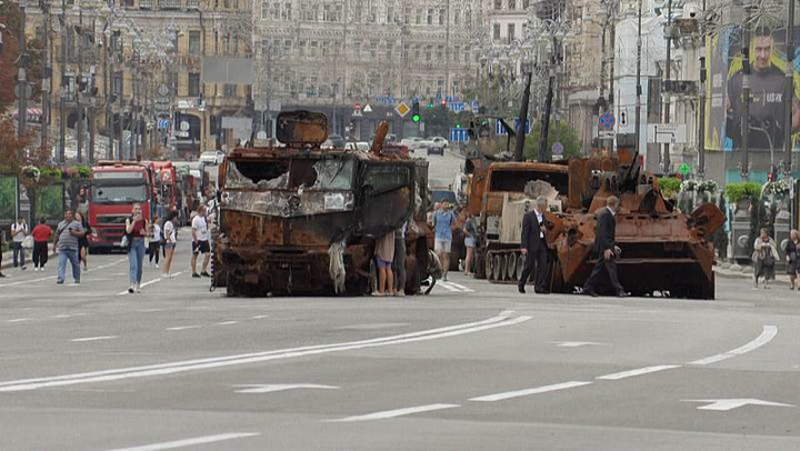 Destroyed Russian tanks displayed as part of Ukraine independence celebrations | News
