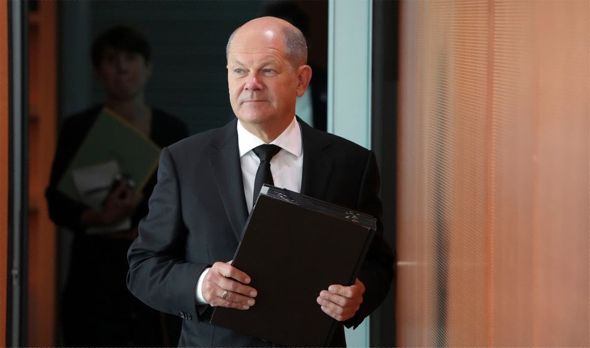 Germany: Pressure grows on Scholz over tax scam ties