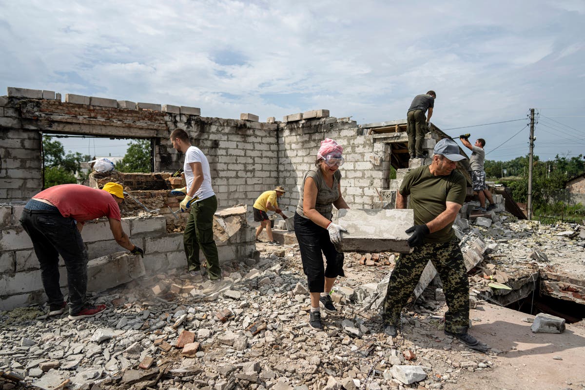 In Ukraine, rebuilding starts with neighbors’ help