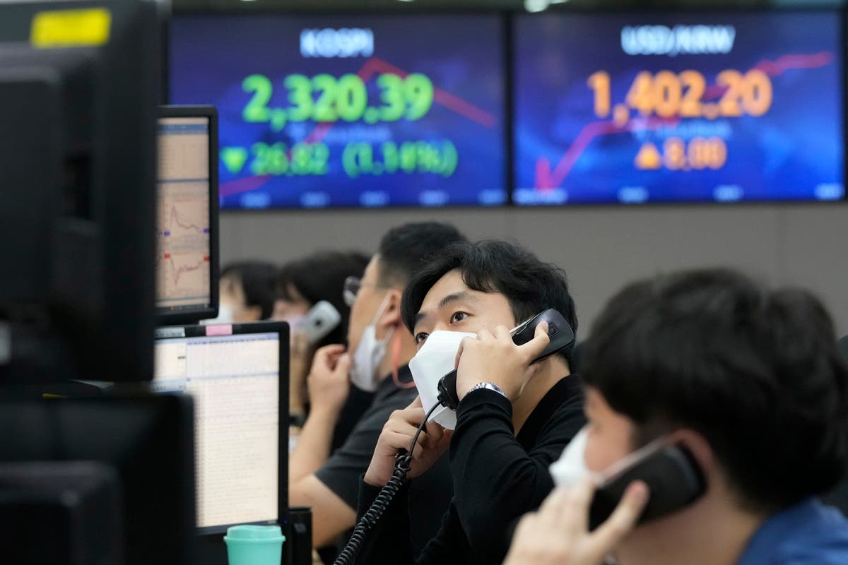 Asia stocks follow Wall Street down as Fed fights inflation