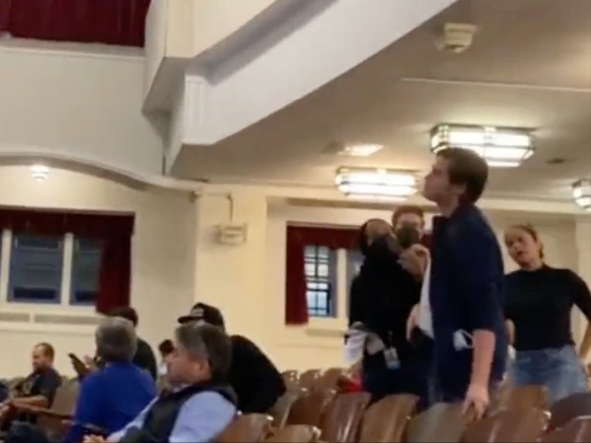 AOC yelled at by Tulsi Gabbard fans at town hall for backing US action to help Ukraine against Russia