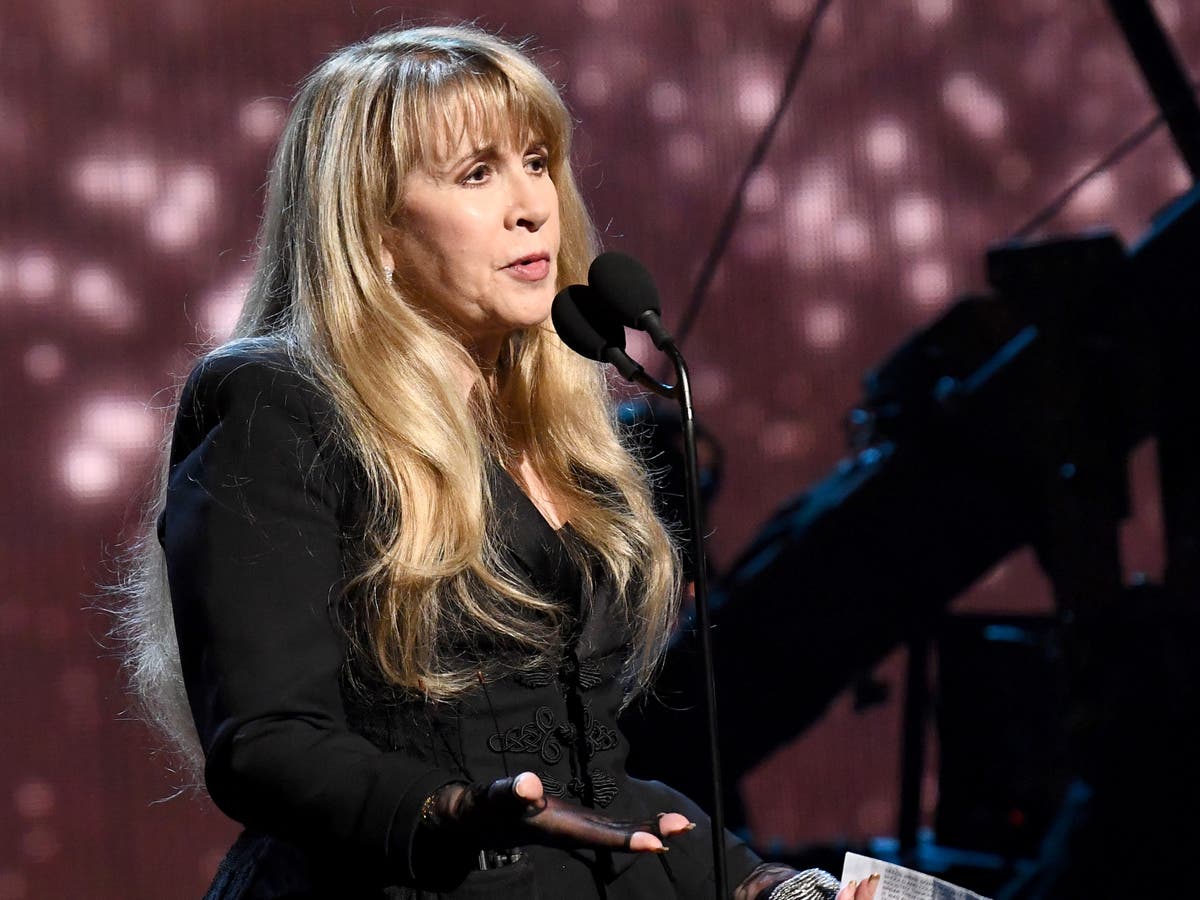 Stevie Nicks collaborates with Eurythmics’ Dave Stewart on Ukraine charity single ‘Face To Face’