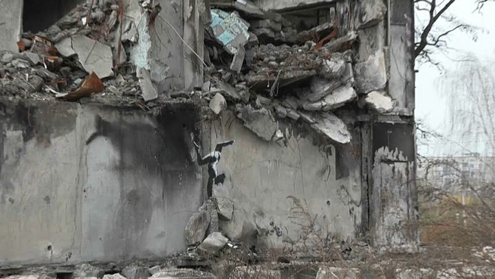 New Banksy artwork appears on side of destroyed building close to Kyiv | Culture