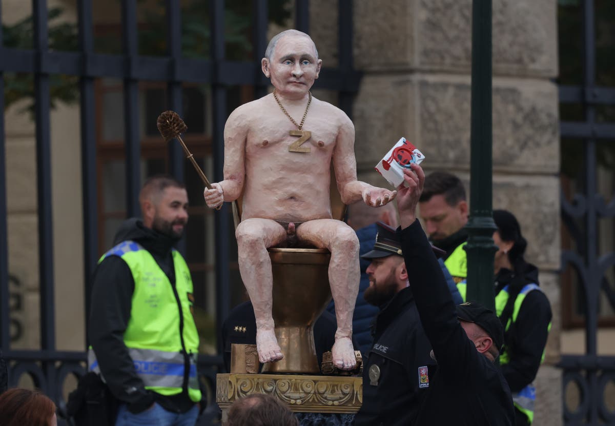 Feeling flush? Naked Vladimir Putin sculpture on golden toilet put up for auction to raise cash for Ukraine