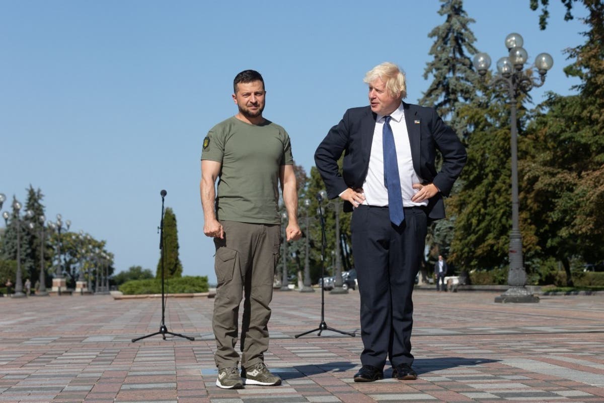 Boris Johnson visits Ukraine – despite military figures urging him not to