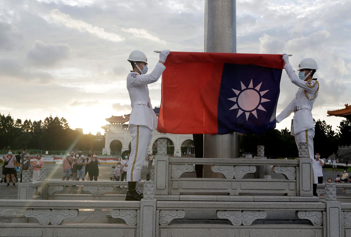 Reps meeting Taiwan’s Tsai say US seeks peace in region