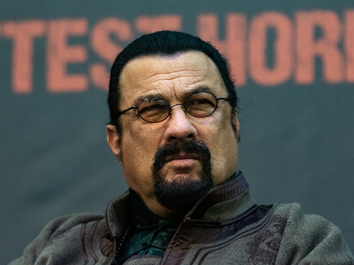 Steven Seagal declares himself ‘one million per cent’ Russian and lashes out at US ‘disinformation’
