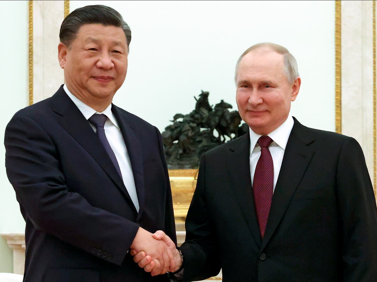 Ukraine Russia war – latest news: Xi meets ‘dear friend’ Putin, who ‘will certainly discuss’ peace plan