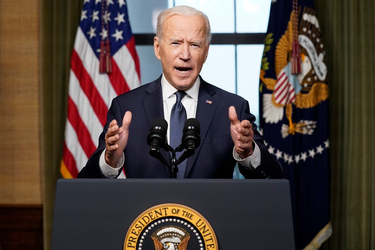 Biden to launch ’24 bid, betting record will top age worries