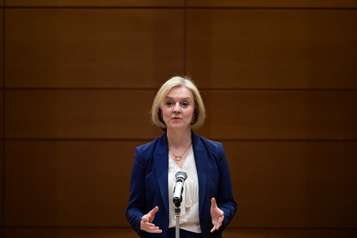 Truss challenges Sunak to brand China a ‘threat’ as she risks escalating tensions with speech in Taiwan
